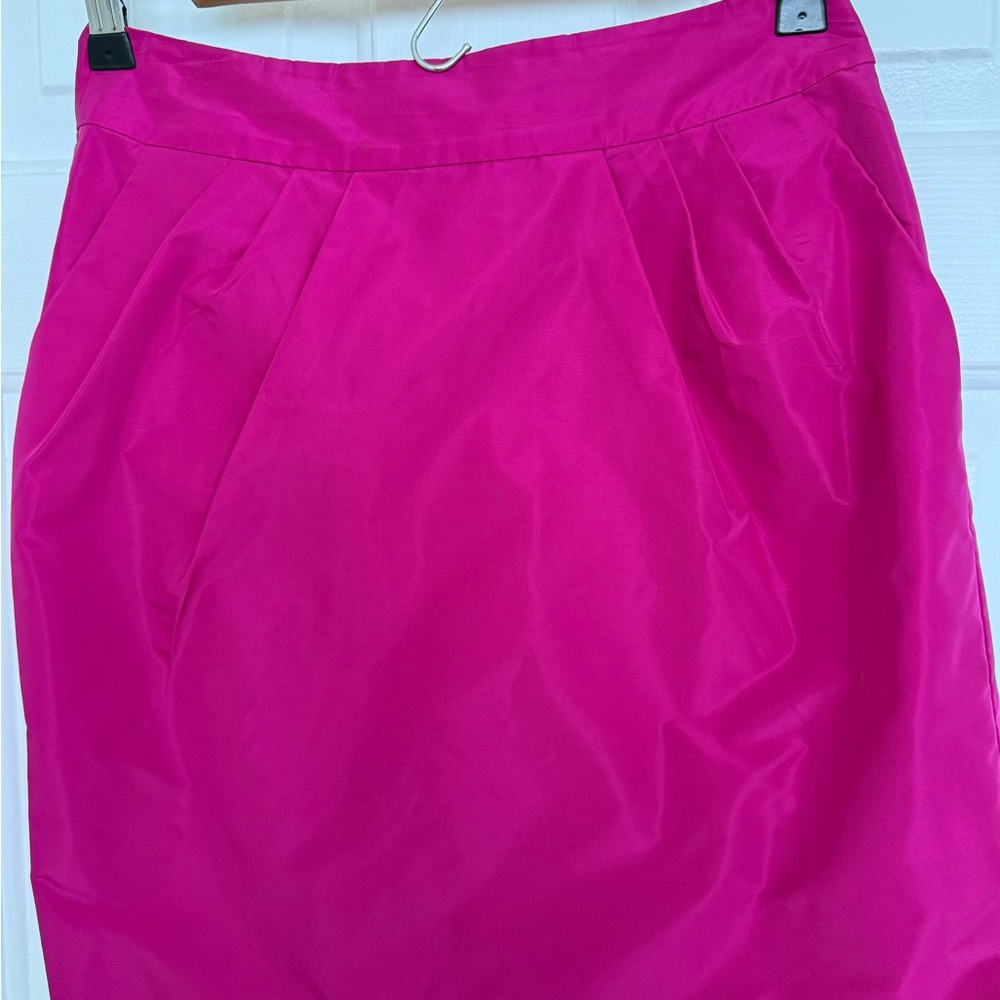 Banana Republic Vibrant Pink Women's Skirt w/ Pockets
